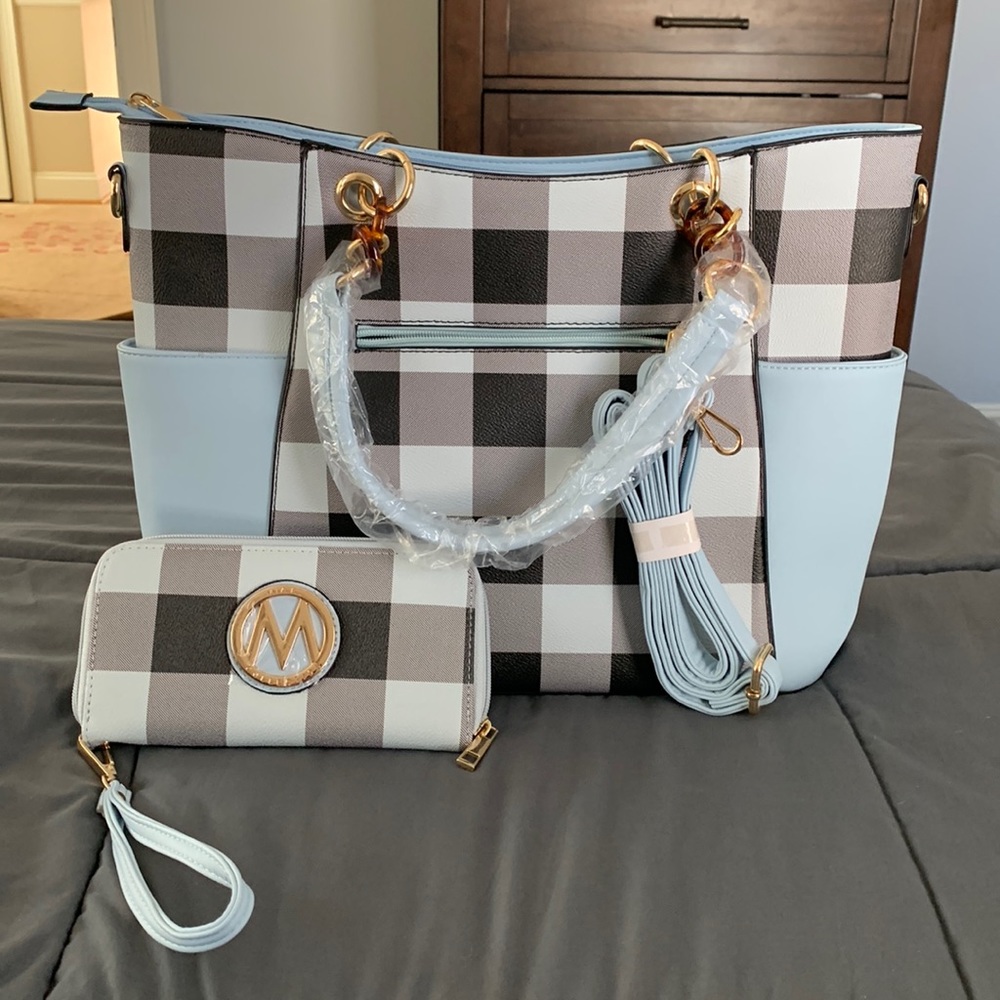 Stylish Checkered Handbag and Wallet Set